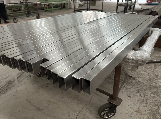 遂宁新能源汽车用不锈钢方管 现货